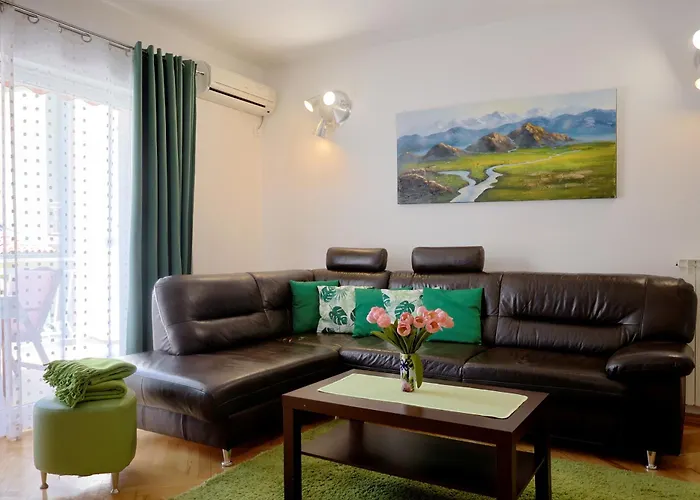 House Maric פורץ